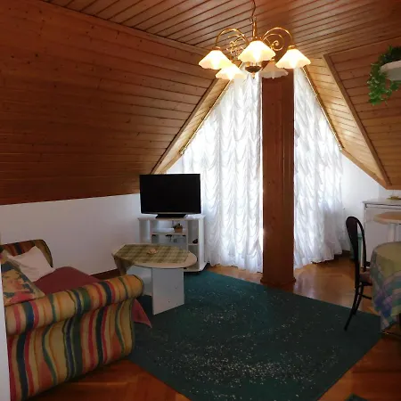 Erika Apartmanhaz